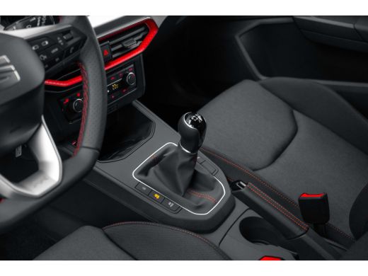 Seat Ibiza SEAT FR | 17 inch lichtmetalen velgen, (7J x 17) | Airconditioning automatisch met 2-zone-tempera... ActivLease financial lease