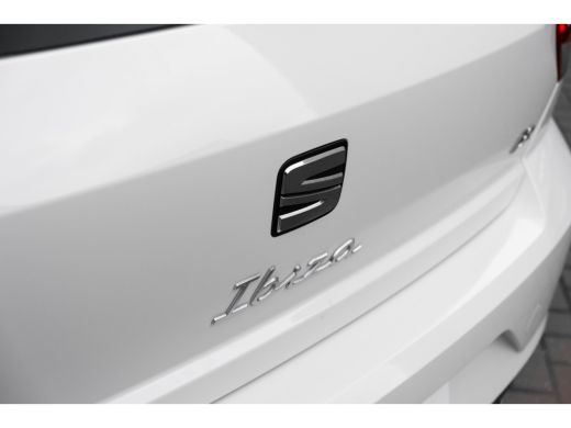 Seat Ibiza SEAT FR | 17 inch lichtmetalen velgen, (7J x 17) | Airconditioning automatisch met 2-zone-tempera... ActivLease financial lease