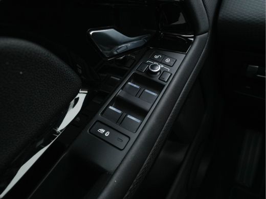 Land Rover Range Rover Evoque 2.0 D150 AWD SE Black-Line Aut. *PANO | FULL-LED | WINDSOR-FULL-LEATHER | MERIDIAN-SOUND | KEYLES... ActivLease financial lease