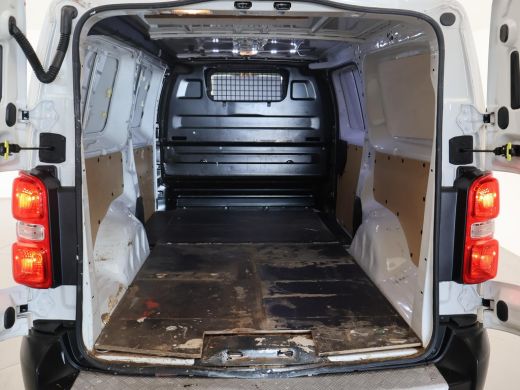 Toyota ProAce Worker 2.0 D-4D NAVIGATOR LONG EURO 6 + NAVIGATIE / TREKHAAK / CRUISE CONTROL ActivLease financial lease