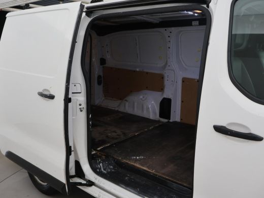 Toyota ProAce Worker 2.0 D-4D NAVIGATOR LONG EURO 6 + NAVIGATIE / TREKHAAK / CRUISE CONTROL ActivLease financial lease