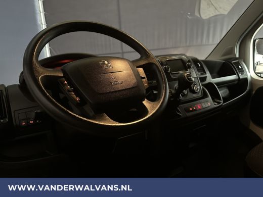 Peugeot Boxer 2.2 BlueHDi 140pk L2H2 Euro6 Airco | Camera | Navigatie | 2500kg Trekhaak Cruisecontrol, Parkeers... ActivLease financial lease