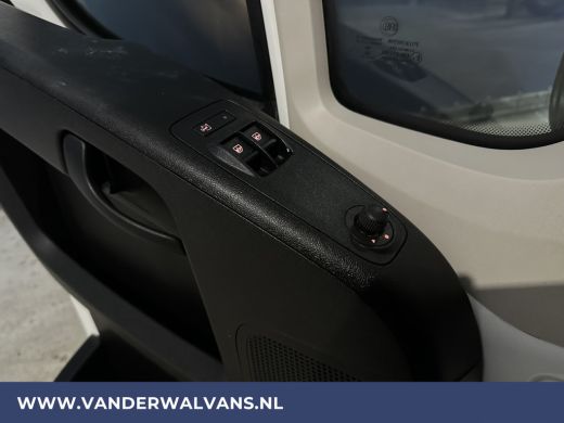Peugeot Boxer 2.2 BlueHDi 140pk L2H2 Euro6 Airco | Camera | Navigatie | 2500kg Trekhaak Cruisecontrol, Parkeers... ActivLease financial lease