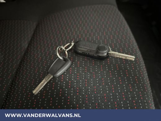 Peugeot Boxer 2.2 BlueHDi 140pk L2H2 Euro6 Airco | Camera | Navigatie | 2500kg Trekhaak Cruisecontrol, Parkeers... ActivLease financial lease