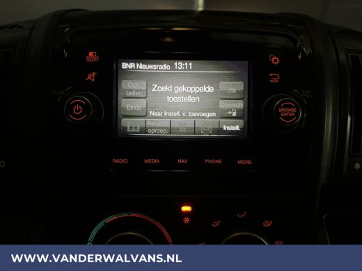 Peugeot Boxer 2.2 BlueHDi 140pk L2H2 Euro6 Airco | Camera | Navigatie | 2500kg Trekhaak Cruisecontrol, Parkeers... ActivLease financial lease