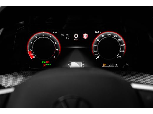 Volkswagen GOLF Variant | Inclusief €2000,- inruilvoordeel Inclusief €2000,- inruilvoordeel | 'App-Connect' draadloze sma... ActivLease financial lease