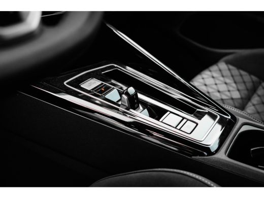 Volkswagen GOLF Variant | Inclusief €2000,- inruilvoordeel Inclusief €2000,- inruilvoordeel | 'App-Connect' draadloze sma... ActivLease financial lease