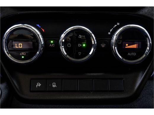 Iveco Daily 35S14V 2.3 L2H2 | Euro 6 | Koelwagen | Cruise | Climate | 3-Persoons ActivLease financial lease