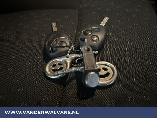 Opel Movano 2.3 CDTI 145pk L2H2 Euro6 Airco | Imperiaal | Trap | Camera | Navigatie | 2500kg Trekhaak Cruisec... ActivLease financial lease