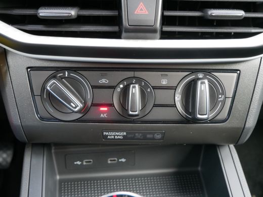 Seat Ibiza SEAT Style | Automatisch dimmende binnenspiegel | Buitenspiegels elektrisch verstelbaar | Koplamp... ActivLease financial lease