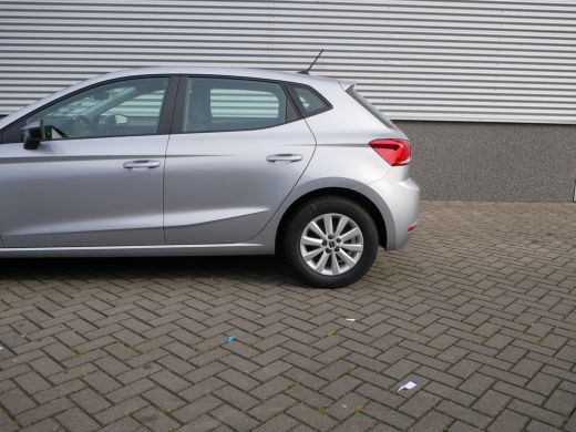 Seat Ibiza SEAT Style | Automatisch dimmende binnenspiegel | Buitenspiegels elektrisch verstelbaar | Koplamp... ActivLease financial lease