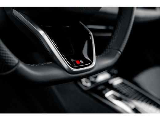 Audi Q6 e-tron S edition performance 100 kWh | Matrix-LED | Stoelverwarming | OLED-achterlichten | Adaptieve luc... ActivLease financial lease