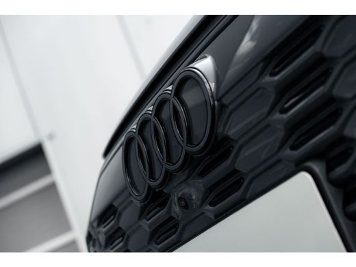 Audi Q6 e-tron S edition performance 100 kWh | Matrix-LED | Stoelverwarming | OLED-achterlichten | Adaptieve luc... ActivLease financial lease