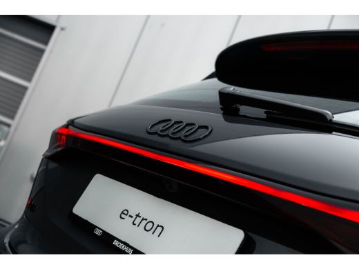 Audi Q6 e-tron S edition performance 100 kWh | Matrix-LED | Stoelverwarming | OLED-achterlichten | Adaptieve luc... ActivLease financial lease