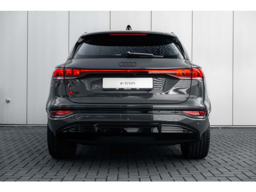 Audi Q6 e-tron S edition performance 100 kWh | Matrix-LED | Stoelverwarming | OLED-achterlichten | Adaptieve luc... ActivLease financial lease