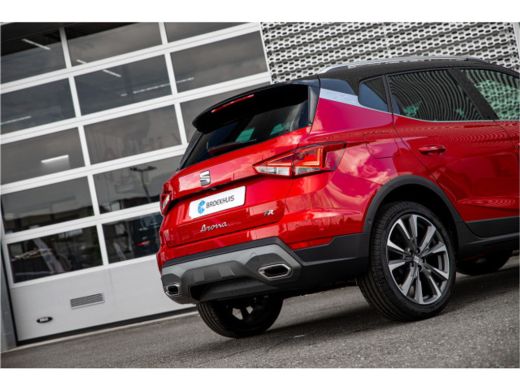 Seat Arona SEAT FR Anniversary | Achteruitrijcamera | Airconditioning automatisch met 2-zone-temperatuurrege... ActivLease financial lease