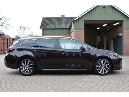 Toyota Corolla Touring Sports 1.8 Hybrid Dynamic - Navigatie, Cruise, Stoelverw, Airco! ActivLease financial lease
