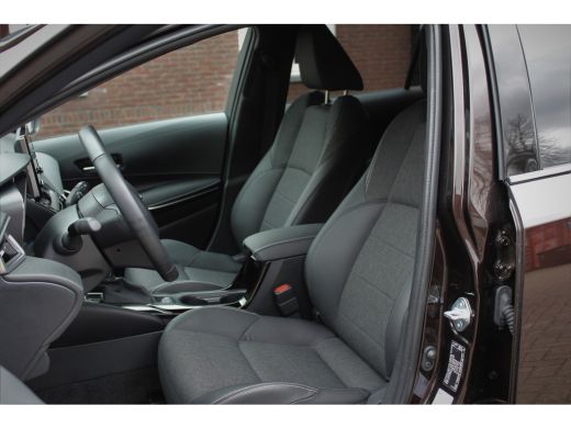 Toyota Corolla Touring Sports 1.8 Hybrid Dynamic - Navigatie, Cruise, Stoelverw, Airco! ActivLease financial lease