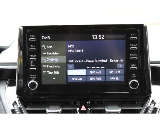 Toyota Corolla Touring Sports 1.8 Hybrid Dynamic - Navigatie, Cruise, Stoelverw, Airco! ActivLease financial lease