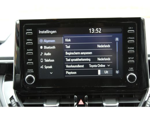 Toyota Corolla Touring Sports 1.8 Hybrid Dynamic - Navigatie, Cruise, Stoelverw, Airco! ActivLease financial lease