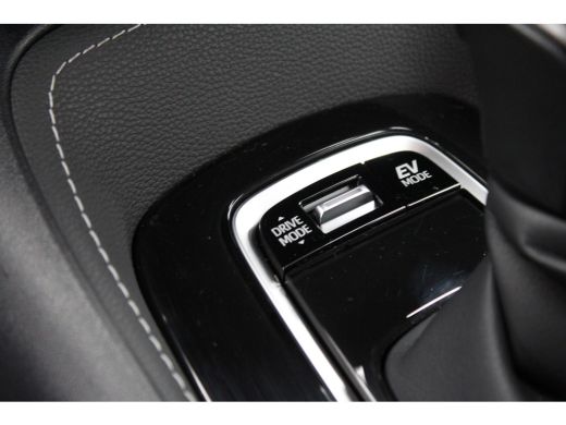 Toyota Corolla Touring Sports 1.8 Hybrid Dynamic - Navigatie, Cruise, Stoelverw, Airco! ActivLease financial lease