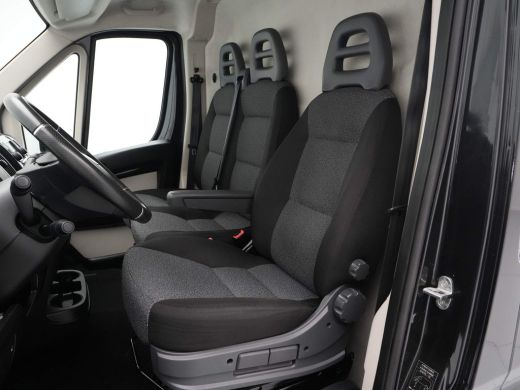 Fiat Ducato 30 2.3 MultiJet L1H1 Navigatie Trekhaak Camera Clima ActivLease financial lease