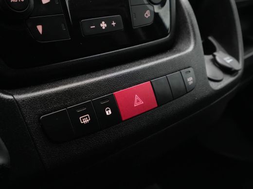 Fiat Ducato 30 2.3 MultiJet L1H1 Navigatie Trekhaak Camera Clima ActivLease financial lease