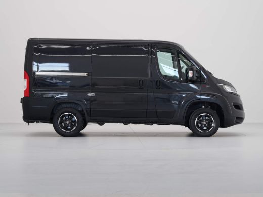 Fiat Ducato 30 2.3 MultiJet L1H1 Navigatie Trekhaak Camera Clima ActivLease financial lease