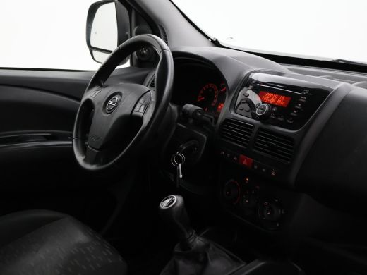 Opel Combo 1.3 CDTi 95 PK L1H1 SPORT EURO 6 + LMV / TREKHAAK / AIRCO / CRUISE / SCHUIFDEUR ActivLease financial lease
