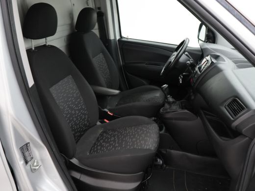 Opel Combo 1.3 CDTi 95 PK L1H1 SPORT EURO 6 + LMV / TREKHAAK / AIRCO / CRUISE / SCHUIFDEUR ActivLease financial lease