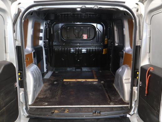 Opel Combo 1.3 CDTi 95 PK L1H1 SPORT EURO 6 + LMV / TREKHAAK / AIRCO / CRUISE / SCHUIFDEUR ActivLease financial lease
