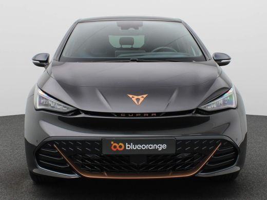 Seat Born Business 62 kWh 231 PK Warmtepomp, Panoramadak, achteruitrijcamera, stuur/stoelverwarming, keyles... ActivLease financial lease