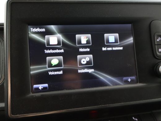 Renault Master 2.3 dCi 135 PK L1H1 WORK EDITION + CAMERA / TREKHAAK / NAVIGATIE / CLIMATE / CRUISE / DAB+ ActivLease financial lease