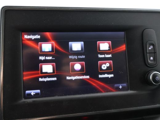 Renault Master 2.3 dCi 135 PK L1H1 WORK EDITION + CAMERA / TREKHAAK / NAVIGATIE / CLIMATE / CRUISE / DAB+ ActivLease financial lease