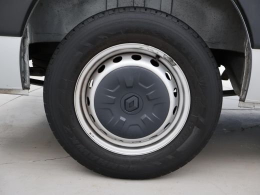 Renault Master 2.3 dCi 135 PK L1H1 WORK EDITION + CAMERA / TREKHAAK / NAVIGATIE / CLIMATE / CRUISE / DAB+ ActivLease financial lease