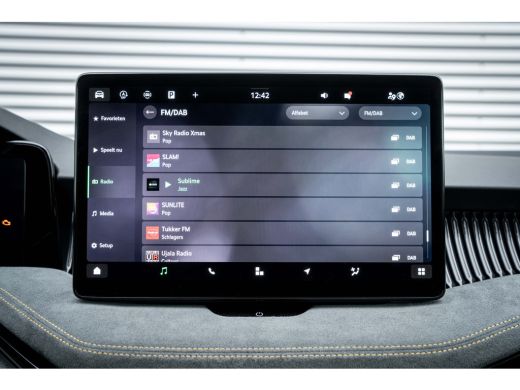Skoda Superb ŠKODA First Edition | Achteruitrijcamera | Climatronic, elektronische airconditioning met 3 klima... ActivLease financial lease