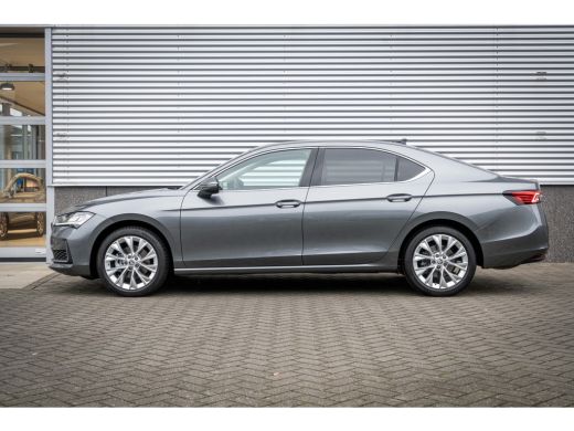 Skoda Superb ŠKODA First Edition | Achteruitrijcamera | Climatronic, elektronische airconditioning met 3 klima... ActivLease financial lease