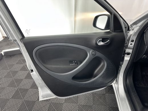 Smart Forfour EQ Business Solution (INCL-BTW) Aut. *NAVI-FULLMAP | FULL-LEATHER | ECC | CRUISE | COMFORT-SEATS ... ActivLease financial lease