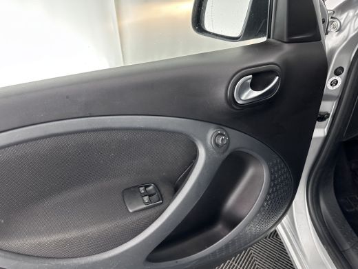 Smart Forfour EQ Business Solution (INCL-BTW) Aut. *NAVI-FULLMAP | FULL-LEATHER | ECC | CRUISE | COMFORT-SEATS ... ActivLease financial lease