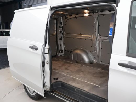 Mercedes-Benz Vito 114 CDI 136 PK AUT. LANG EURO 6 + LED / LEDER / NAVIGATIE / CRUISE CONTROL ActivLease financial lease