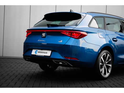 Seat Leon Sportstourer SEAT FR PHEV First Edition | Achteruitrijcamera | Automatisch dimmende binnenspiegel | Dakhemel u... ActivLease financial lease