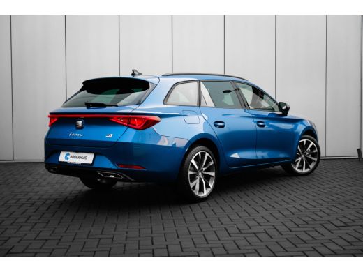 Seat Leon Sportstourer SEAT FR PHEV First Edition | Achteruitrijcamera | Automatisch dimmende binnenspiegel | Dakhemel u... ActivLease financial lease