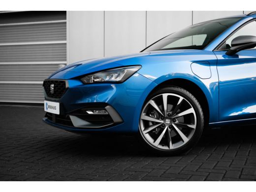 Seat Leon Sportstourer SEAT FR PHEV First Edition | Achteruitrijcamera | Automatisch dimmende binnenspiegel | Dakhemel u... ActivLease financial lease