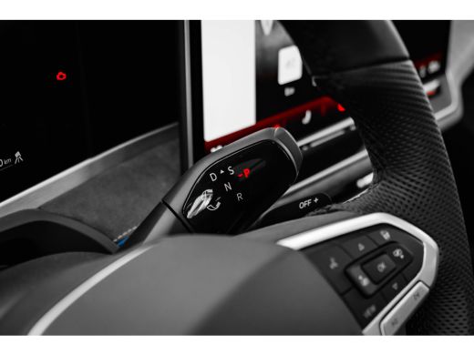 Volkswagen Passat Variant R-Line Edition | 'App-Connect' draadloze smartphone integratie | Afstandscontrolesysteem ... ActivLease financial lease