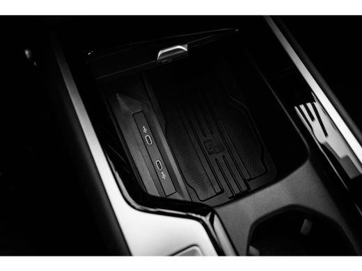 Volkswagen Passat Variant R-Line Edition | 'App-Connect' draadloze smartphone integratie | Afstandscontrolesysteem ... ActivLease financial lease