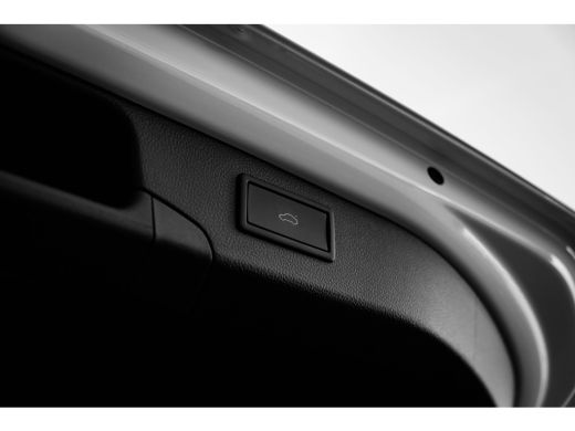 Volkswagen Passat Variant R-Line Edition | 'App-Connect' draadloze smartphone integratie | Afstandscontrolesysteem ... ActivLease financial lease