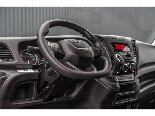 Iveco Daily 35S16V L4H2 | Automaat | 157 PK | Climate | 3500 KG Trekgewicht | MF Stuur | 3-Persoons ActivLease financial lease