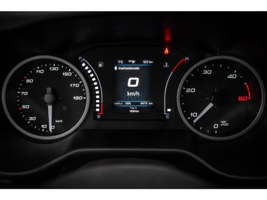 Iveco Daily 35S16V L4H2 | Automaat | 157 PK | Climate | 3500 KG Trekgewicht | MF Stuur | 3-Persoons ActivLease financial lease