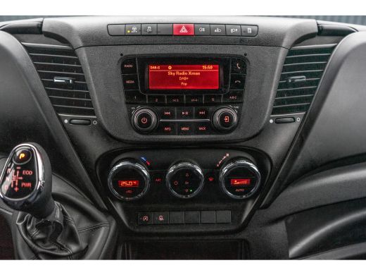 Iveco Daily 35S16V L4H2 | Automaat | 157 PK | Climate | 3500 KG Trekgewicht | MF Stuur | 3-Persoons ActivLease financial lease