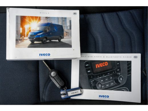 Iveco Daily 35S16V L4H2 | Automaat | 157 PK | Climate | 3500 KG Trekgewicht | MF Stuur | 3-Persoons ActivLease financial lease